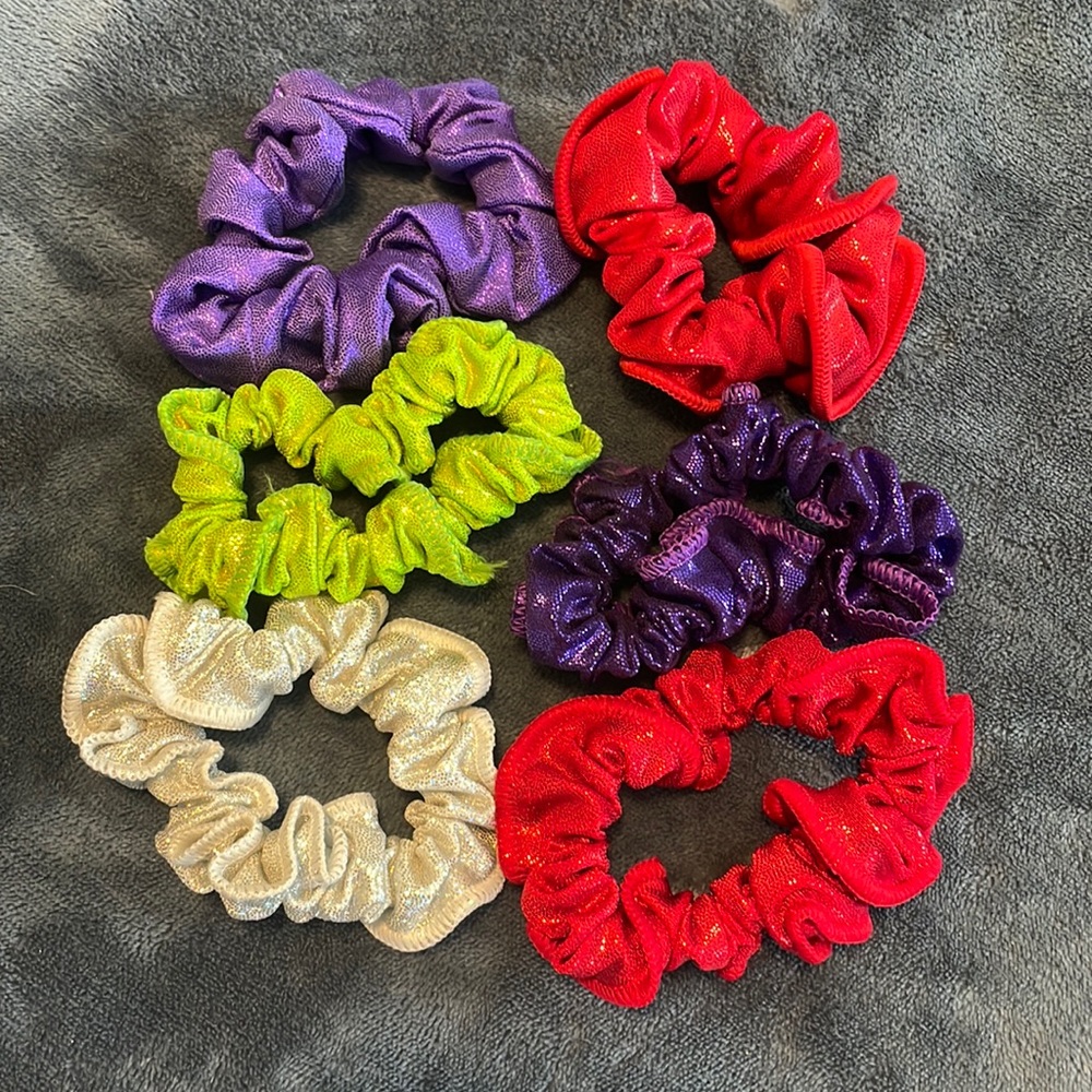 6 pack of scrunchies
